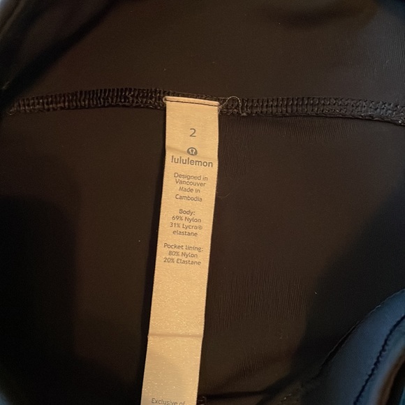 Lululemon Speed up tight size 2 in black. - Picture 3 of 5